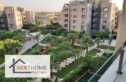 Apartment - 2 Bedrooms - 2 Bathrooms for sale in Palm Hills Village Gate - South Investors Area - New Cairo City - Cairo