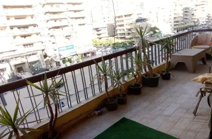 Apartment - 2 Bedrooms - 1 Bathroom for rent in Makram Ebeid St. - 6th Zone - Nasr City - Cairo