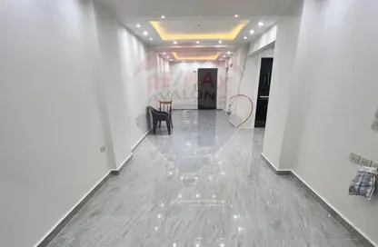 Apartment - 2 Bedrooms - 1 Bathroom for rent in Sidi Gaber - Hay Sharq - Alexandria