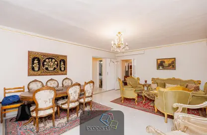 Apartment - 2 Bedrooms - 1 Bathroom for rent in Al Moaskar Al Romani St. - Roushdy - Hay Sharq - Alexandria