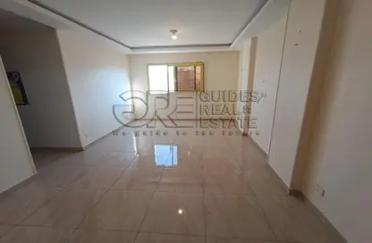 Apartment - 3 Bedrooms - 2 Bathrooms for rent in Gate 4 - Mena - Hadayek El Ahram - Giza