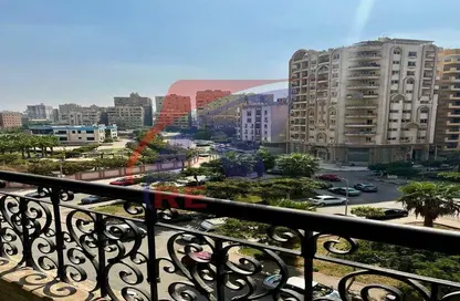 Apartment - 3 Bedrooms - 2 Bathrooms for sale in Abd Al Aziz Essa St. - 10th Zone - Nasr City - Cairo