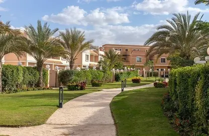 Villa - 5 Bedrooms - 4 Bathrooms for sale in Cleopatra Palace - 5th District - Shorouk City - Cairo