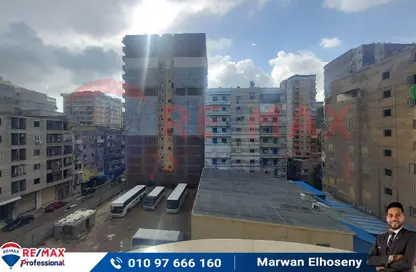 Apartment - 2 Bedrooms - 1 Bathroom for sale in Gamela Abou Hred St. - Seyouf - Hay Awal El Montazah - Alexandria