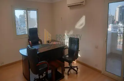 Office Space - Studio - 2 Bathrooms for rent in Gameat Al Dewal Al Arabeya St. - Mohandessin - Giza