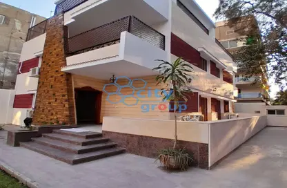 Villa - Studio - 4 Bathrooms for rent in Maadi - Hay El Maadi - Cairo