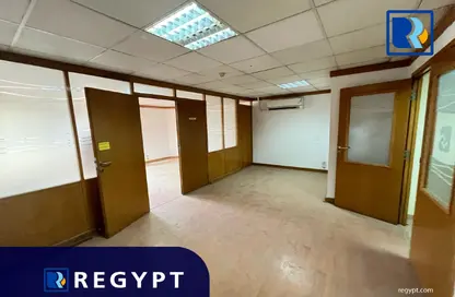 Office Space - Studio - 7 Bathrooms for rent in Degla Square - Degla - Hay El Maadi - Cairo