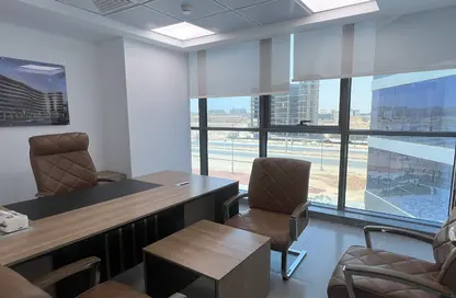 Office Space - Studio - 1 Bathroom for rent in Golden Tower 1 - MU-23 - New Capital City - Cairo