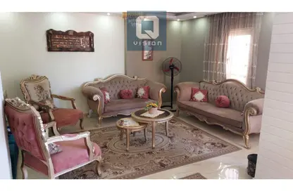 Apartment - 3 Bedrooms - 2 Bathrooms for sale in 50th Street - Zahraa El Maadi - Hay El Maadi - Cairo