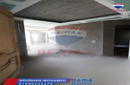 Apartment - 3 Bedrooms - 2 Bathrooms for sale in Al Gomhoria Street - Al Mansoura - Al Daqahlya