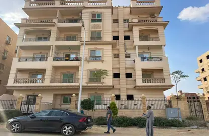 Apartment - 3 Bedrooms - 2 Bathrooms for sale in North Lotus - El Lotus - New Cairo City - Cairo