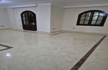 Apartment - 3 Bedrooms - 2 Bathrooms for rent in Al Sadat Axis - The 1st Settlement - New Cairo City - Cairo