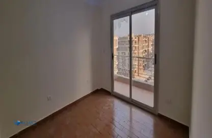 Apartment - 3 Bedrooms - 2 Bathrooms for rent in El Koronfel - The 5th Settlement - New Cairo City - Cairo