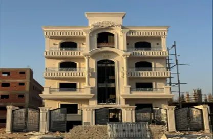 Apartment - 3 Bedrooms - 2 Bathrooms for sale in Italian Neighborhood Road - Hadayek October - 6 October City - Giza