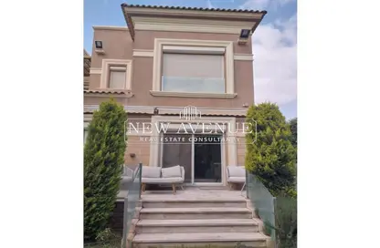 Townhouse - 4 Bedrooms - 4 Bathrooms for sale in La Nuova Vista - North Investors Area - New Cairo City - Cairo