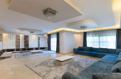 Villa - 5 Bedrooms - 5 Bathrooms for rent in Beverly Hills Road - 17th District - Sheikh Zayed City - Giza