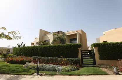 Villa - 6 Bedrooms - 5 Bathrooms for sale in Swan Lake - 26th of July Corridor - 6 October City - Giza