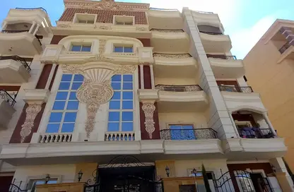 Apartment - 3 Bedrooms - 3 Bathrooms for sale in North Lotus - El Lotus - New Cairo City - Cairo