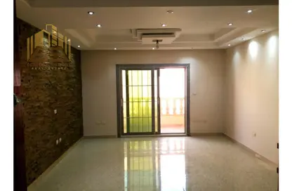 Apartment - 3 Bedrooms - 1 Bathroom for sale in Al Thaqafa Square - 9th District - Obour City - Qalyubia