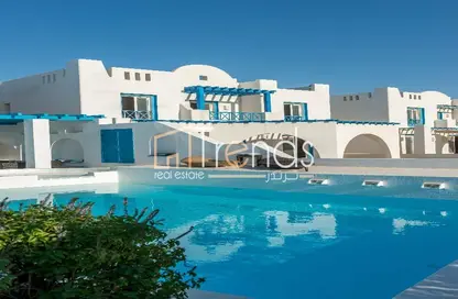 Townhouse - 3 Bedrooms - 4 Bathrooms for sale in Mountain View - Ras Al Hekma - North Coast