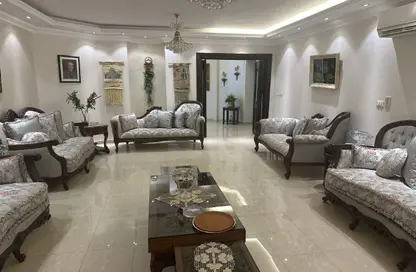 Apartment - 4 Bedrooms - 4 Bathrooms for sale in Madinaty - Cairo