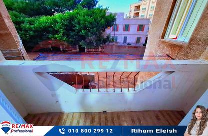 Apartment - 3 Bedrooms - 1 Bathroom for sale in Kafr Abdo St. - Kafr Abdo - Roushdy - Hay Sharq - Alexandria