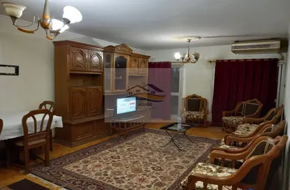 Apartment - 2 Bedrooms - 1 Bathroom for rent in Zahraa Al Maadi St. - Degla - Hay El Maadi - Cairo