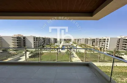 Apartment - 3 Bedrooms - 2 Bathrooms for sale in The Address East - 90 Street - The 5th Settlement - New Cairo City - Cairo