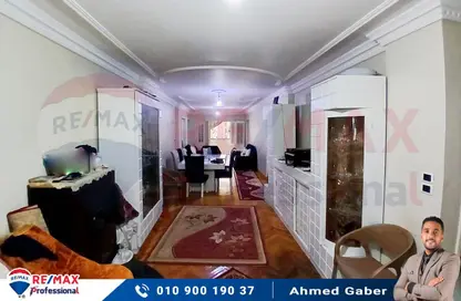 Apartment - 3 Bedrooms - 2 Bathrooms for sale in Mahmoud Al Essawy St. - Miami - Hay Awal El Montazah - Alexandria