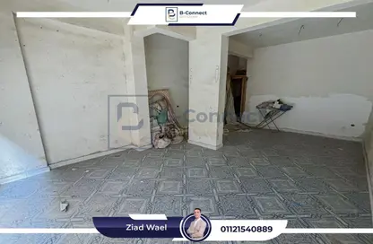 Shop - Studio - 1 Bathroom for sale in Mohammed Mohie Al Deen Abdou St. - Janaklees - Hay Sharq - Alexandria