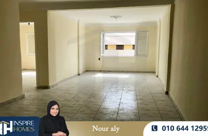 Apartment - 2 Bedrooms - 1 Bathroom for rent in El Shatby - Hay Wasat - Alexandria