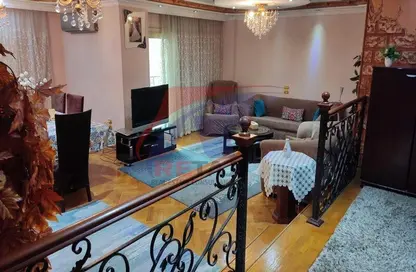 Apartment - 3 Bedrooms - 2 Bathrooms for sale in Gamal Al Din Dewidar St. - 8th Zone - Nasr City - Cairo