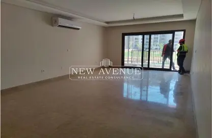 Apartment - 3 Bedrooms - 3 Bathrooms for sale in Village Views - Zed Towers - Sheikh Zayed Compounds - Sheikh Zayed City - Giza