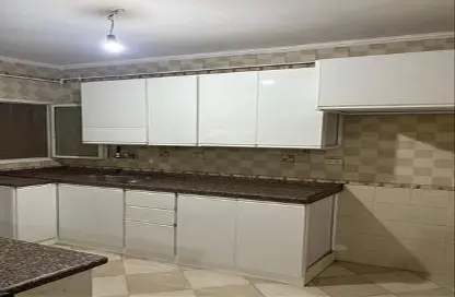 Apartment - 2 Bedrooms - 2 Bathrooms for rent in Zahraa Al Maadi St. - Degla - Hay El Maadi - Cairo