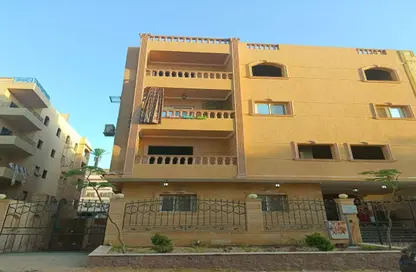 Apartment - 3 Bedrooms - 2 Bathrooms for sale in Gardenia Mall St. - The 1st Settlement - New Cairo City - Cairo