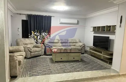 Apartment - 3 Bedrooms - 2 Bathrooms for sale in Lozaka St. - 6th Zone - Nasr City - Cairo