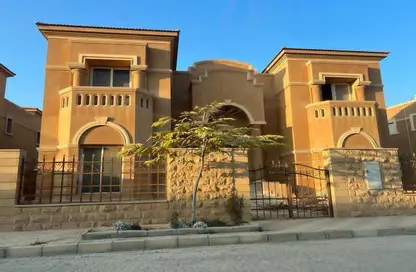 Villa - 5 Bedrooms - 7 Bathrooms for sale in Royal Meadows - Sheikh Zayed Compounds - Sheikh Zayed City - Giza