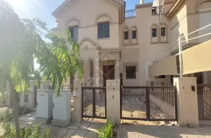 Townhouse - 3 Bedrooms - 4 Bathrooms for sale in Madinaty - Cairo