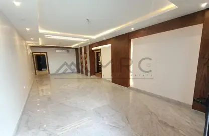 Apartment - 3 Bedrooms - 3 Bathrooms for sale in Midtown - South Investors Area - New Cairo City - Cairo