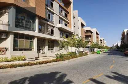 Townhouse - 3 Bedrooms - 4 Bathrooms for sale in Granda Life - El Shorouk Compounds - Shorouk City - Cairo