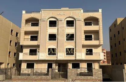 Apartment - 4 Bedrooms - 3 Bathrooms for sale in New Narges - New Cairo City - Cairo