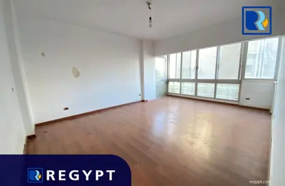 Apartment - 2 Bedrooms - 2 Bathrooms for sale in Street 286 - New Maadi - Hay El Maadi - Cairo