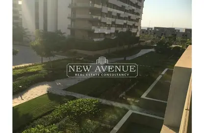 Apartment - 2 Bedrooms - 2 Bathrooms for sale in Al Burouj Compound - El Shorouk Compounds - Shorouk City - Cairo