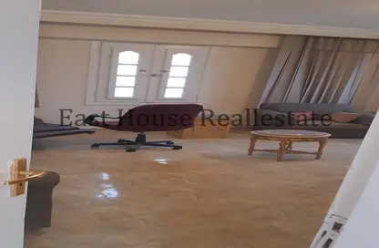 Villa - 7 Bedrooms - 5 Bathrooms for rent in Ganoob El Acadimia - New Cairo City - Cairo