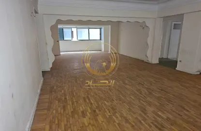 Apartment - 3 Bedrooms - 2 Bathrooms for sale in Nehro St. - Roxy - Heliopolis - Masr El Gedida - Cairo