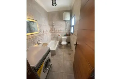 Roof - 1 Bathroom for rent in The Courtyards - Sheikh Zayed Compounds - Sheikh Zayed City - Giza