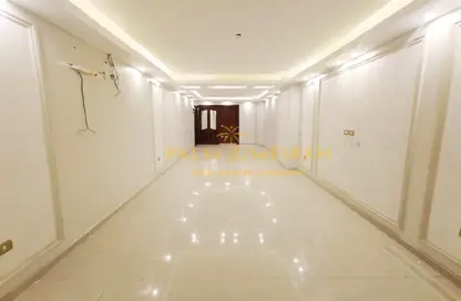 Apartment - 3 Bedrooms - 2 Bathrooms for sale in Gleim Square - Glim - Hay Sharq - Alexandria