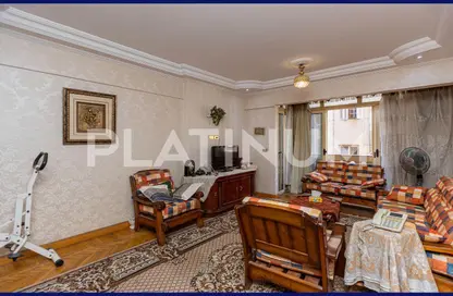 Apartment - 3 Bedrooms - 2 Bathrooms for sale in Kamal Eldin Salah St. - Smouha - Hay Sharq - Alexandria