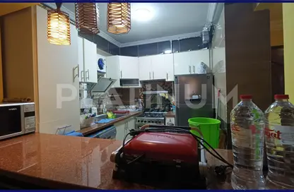 Apartment - 3 Bedrooms - 1 Bathroom for sale in Al Fath St. - Janaklees - Hay Sharq - Alexandria