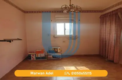 Apartment - 3 Bedrooms - 1 Bathroom for sale in Al Geish Road - Roushdy - Hay Sharq - Alexandria